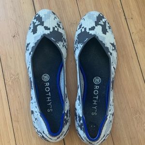 Rothy’s round toe flats